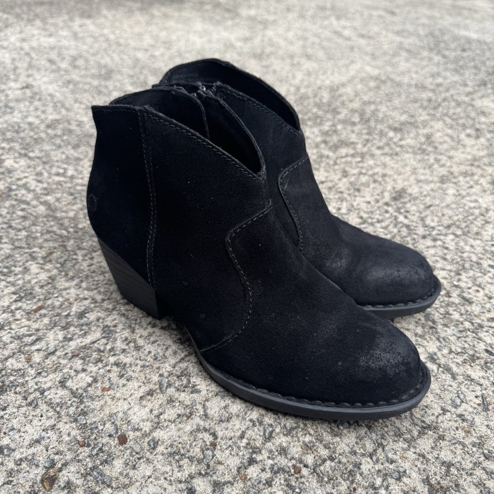 Born Women's Michel Boots Women's 7.5 M Black Suede Distressed Western Ankle